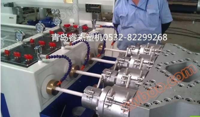 一出四PVC电工套管生产线一出四PVC穿线管生产线2