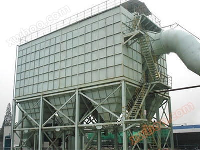Low voltage pulse long bag dust collector