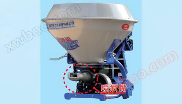 搭载大容量300L肥料筒