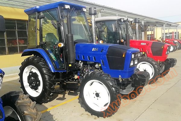 Τράκτορ τύπου 100