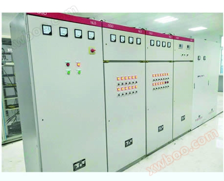 Dispositif de contrôle automatique pour micro - ordinateur basse pression