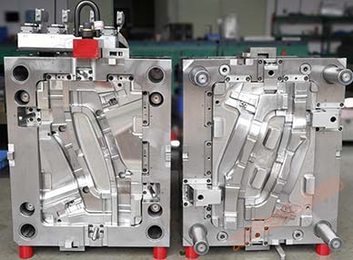 Precision mold manufacturing