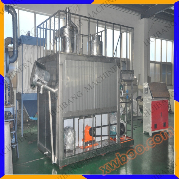 Plastic low-temperature freeze crusher