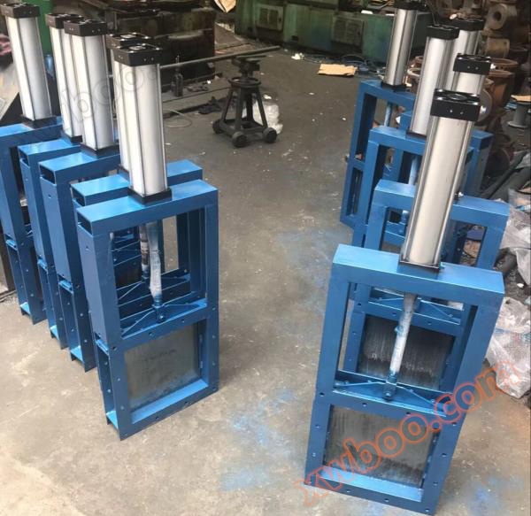 Cửa xoay khí nén