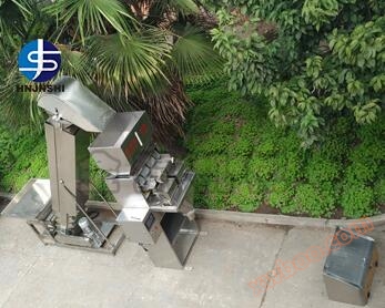 Halbautomatische Wiegemaschine