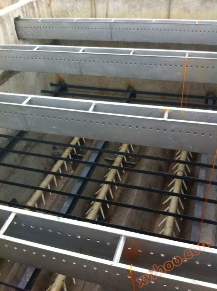 sludge discharge pipe