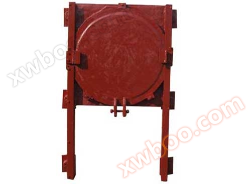  [Rund dörr av gjutjärn]